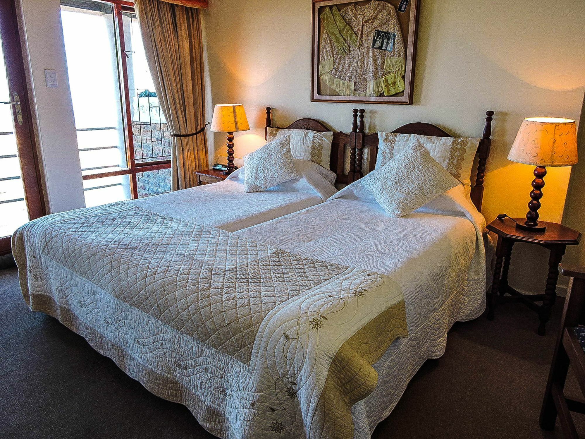 Amzee Bokmakierie Guest House Dana Bay Eksteriør billede